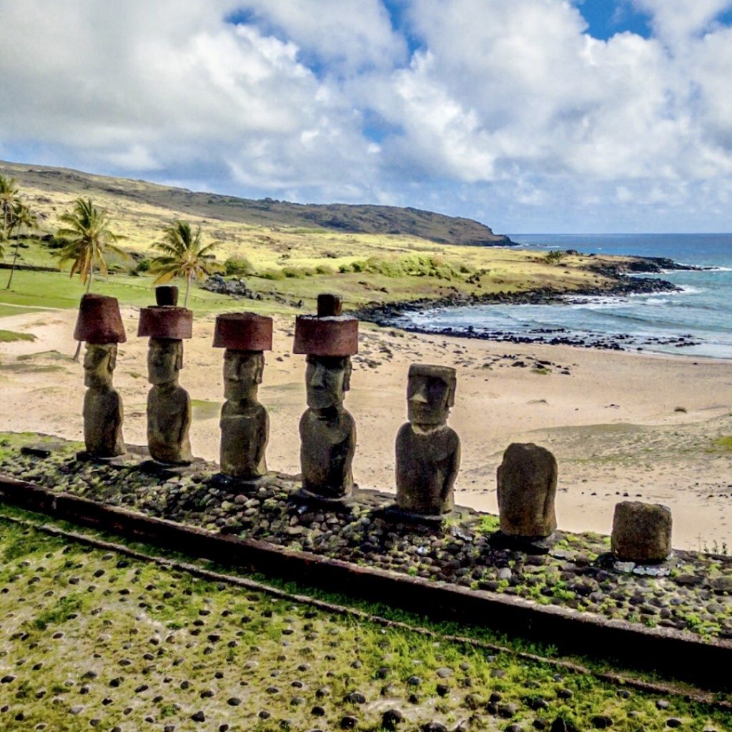 Anakena_Ahu Nau Nau