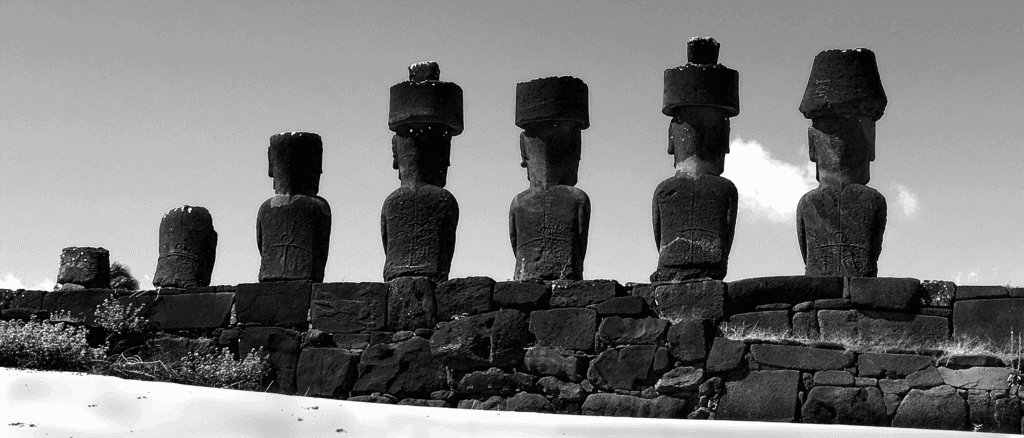 Ahu Nau Nau Anakena Rapa Nui