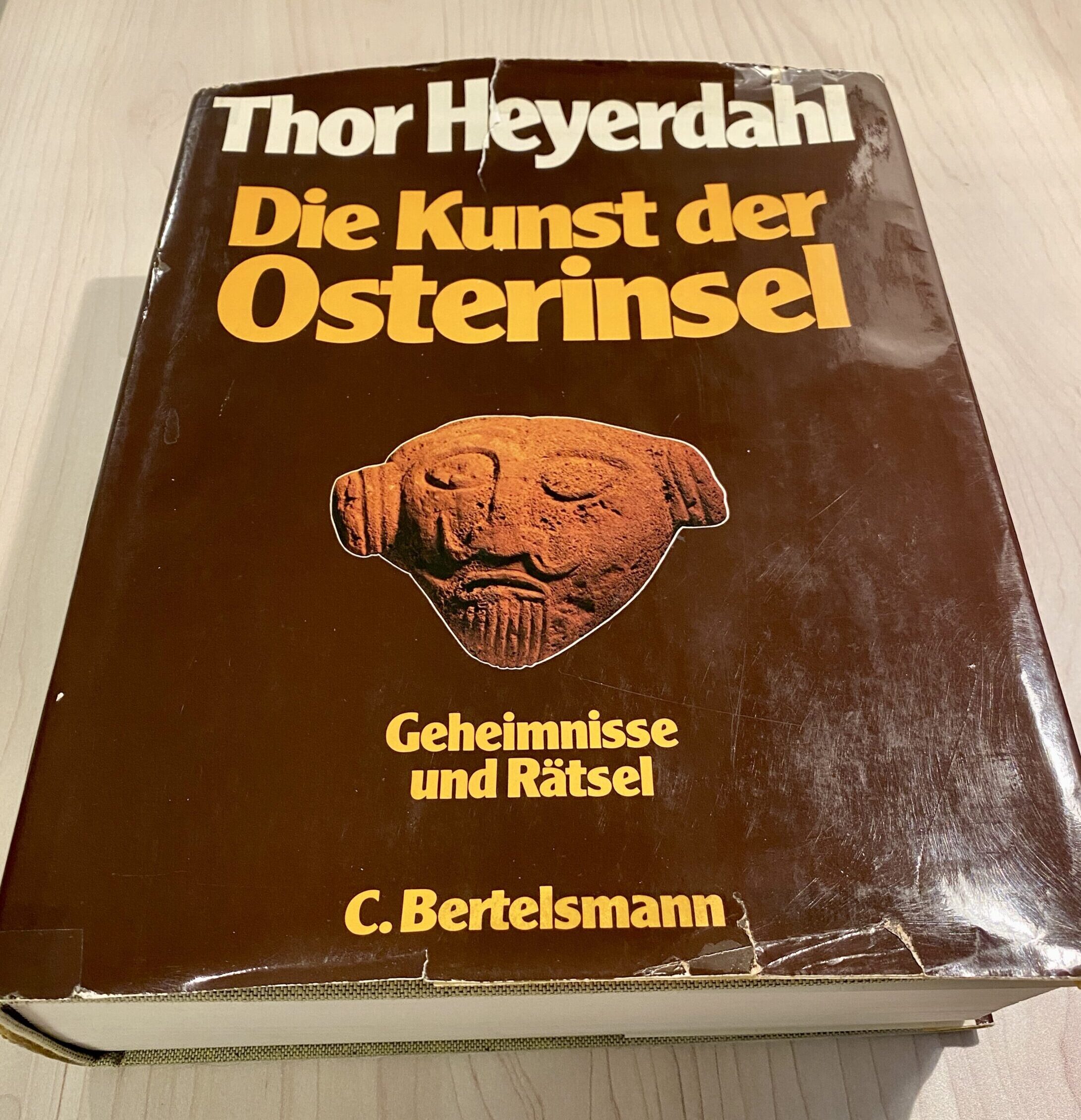 Buchcover: The Art of Easter Island von Thor Heyerdahl